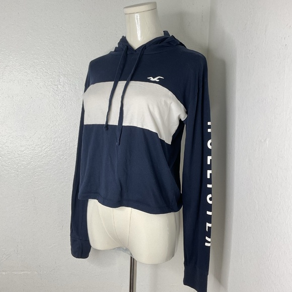 Hollister Cropped Long Sleeve Pullover Top  Size XS Navy Preppy Y2K Sweatshirt - Picture 2 of 8